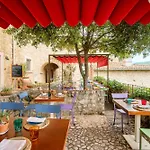 Castello Di Postignano Relais Sellano