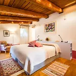 Castello Di Postignano Relais 4*