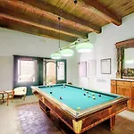 Castello Di Postignano Relais Hotel 4*