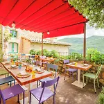 Castello Di Postignano Relais 4* Sellano