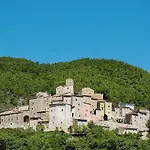 Castello Di Postignano Relais Hotel 4*
