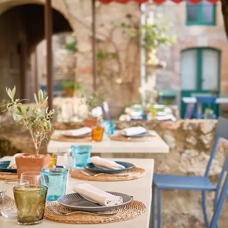 Castello Di Postignano Relais 4* Sellano