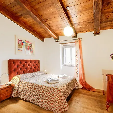 Castello Di Postignano Relais