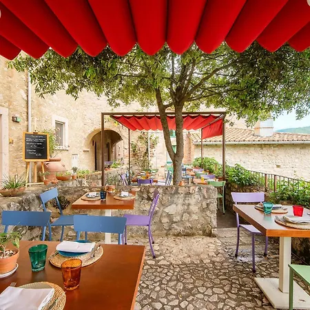 Castello Di Postignano Relais Sellano