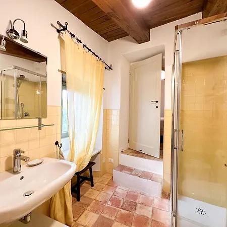 Castello Di Postignano Relais Sellano