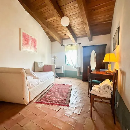 Castello Di Postignano Relais Sellano