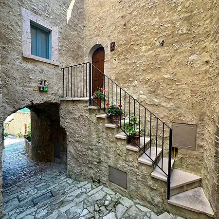 מלון Castello Di Postignano Relais Sellano