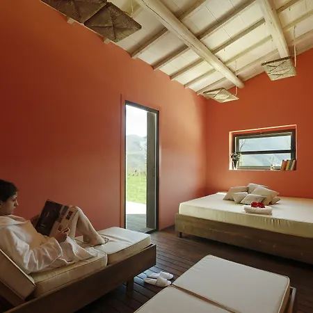 Castello Di Postignano Relais Hotel Sellano