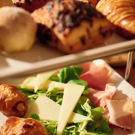 Castello Di Postignano Relais Sellano