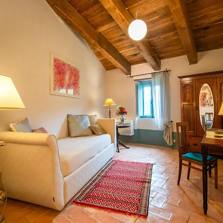 Hotel Castello Di Postignano Relais
