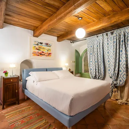 Hotel Castello Di Postignano Relais 4*