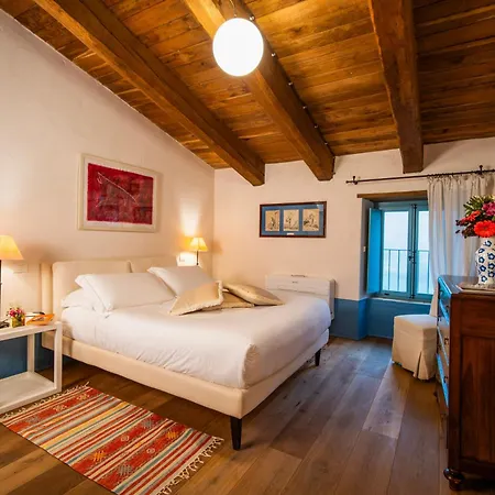 Castello Di Postignano Relais Hotel Sellano