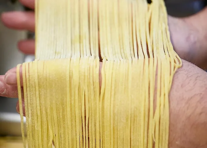 Castello Di Postignano Relais Szálloda Sellano