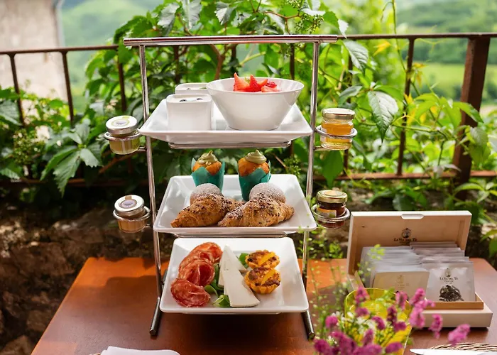 Szálloda Castello Di Postignano Relais Sellano