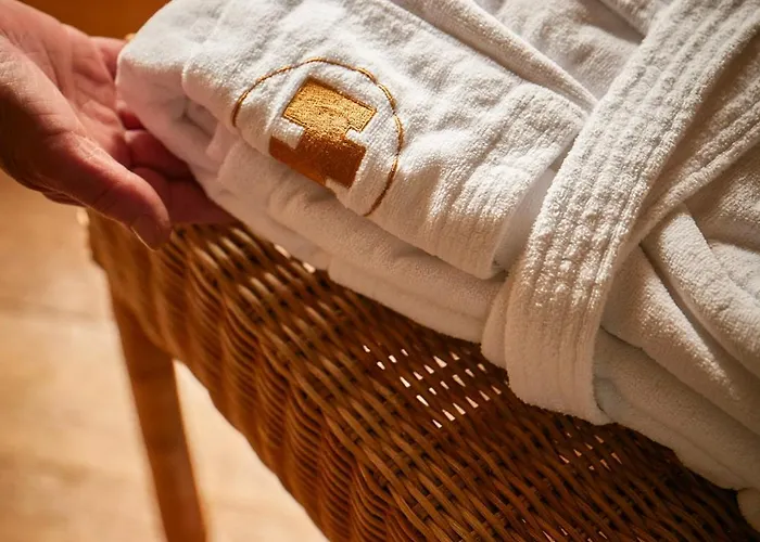 Castello Di Postignano Relais Szálloda 4*