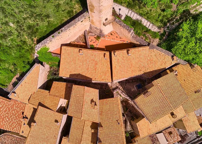 Castello Di Postignano Relais