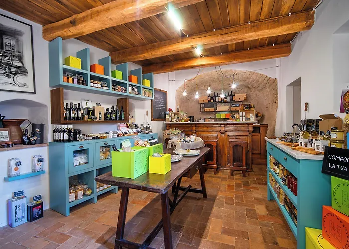 Hotel Castello Di Postignano Relais