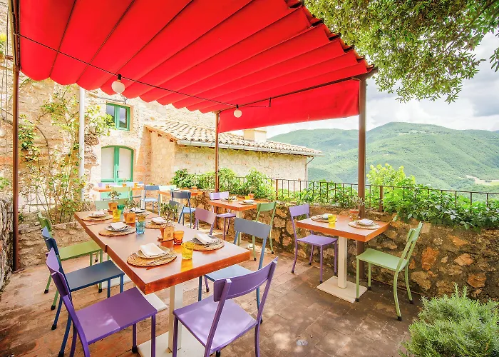 Castello Di Postignano Relais 4* Sellano