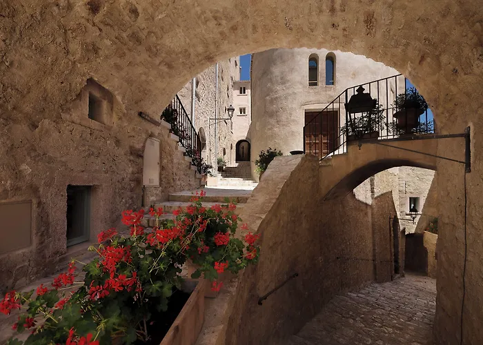 Castello Di Postignano Relais 4*