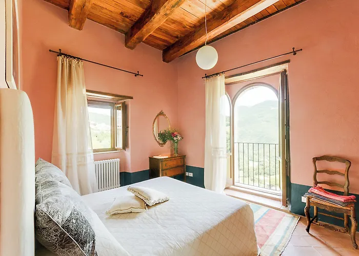 Castello Di Postignano Relais Szálloda 4*
